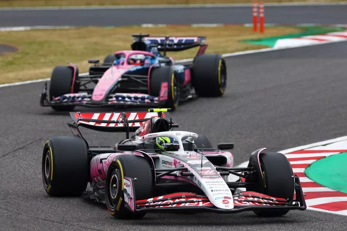 Pierre Gasly, Alpine, Oliver Bearman, Haas F1 Team