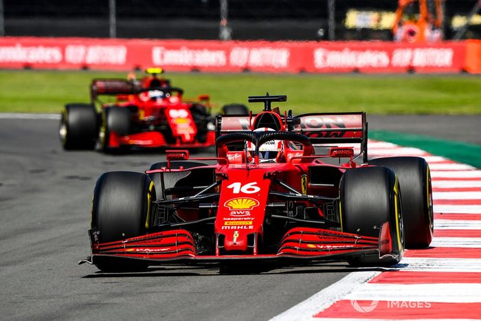 Charles Leclerc, Ferrari SF21, Carlos Sainz Jr., Ferrari SF21