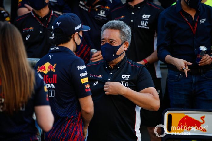Sergio Pérez, Red Bull Racing y Masashi Yamamoto, Director General de Honda Motorsport 