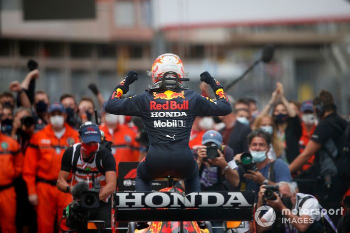 Ganador Max Verstappen, Red Bull Racing celebra