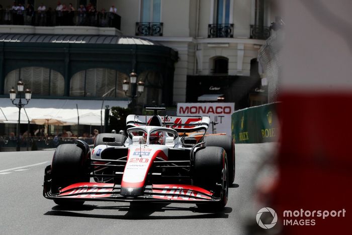 Kevin Magnussen, Haas VF-22