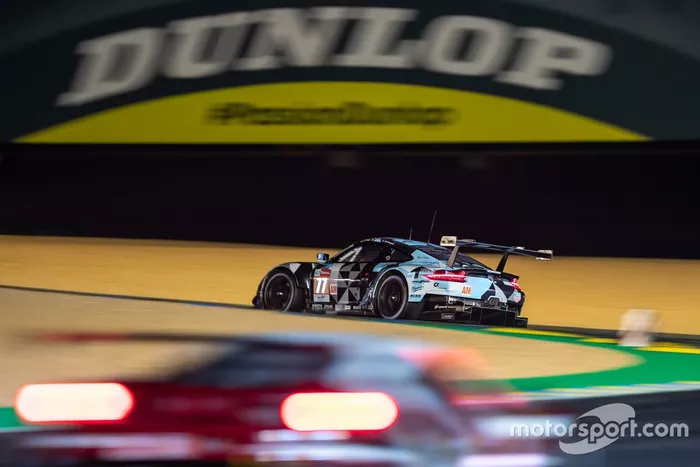 #77 Dempsey-Proton Racing - Porsche 911 RSR: Christian Ried, Riccardo Pera, Matt Campbell