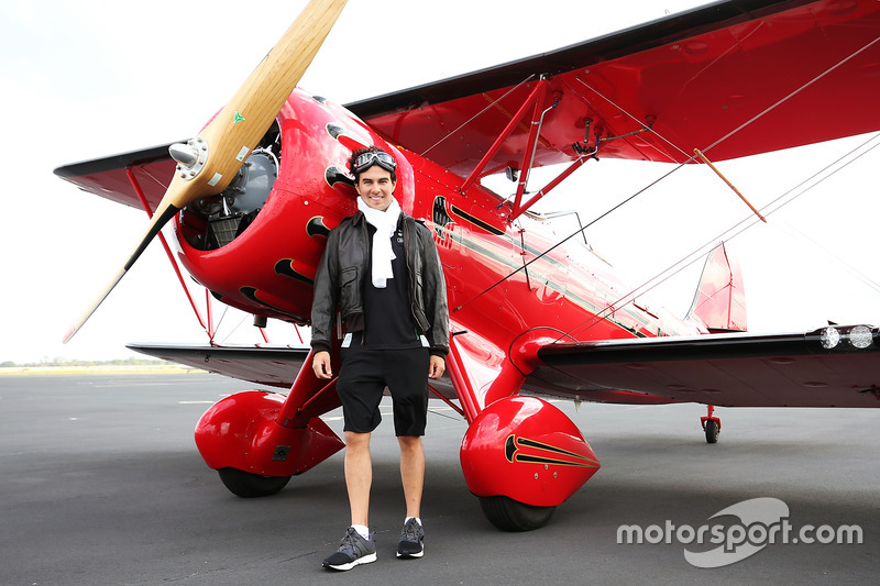 Sergio Perez, Sahara Force India F1 with a biplane