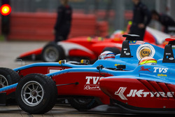 Арджун Майні, Jenzer Motorsport та Акаш Нанді, Jenzer Motorsport