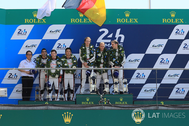 Podium: race winners Timo Bernhard, Earl Bamber, Brendon Hartley, Porsche Team, second Sébastien Buemi, Anthony Davidson, Kazuki Nakajima, Toyota Gazoo Racing