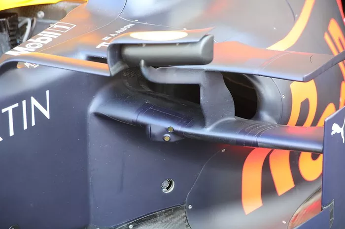 Red Bull Racing  RB15, sidepods