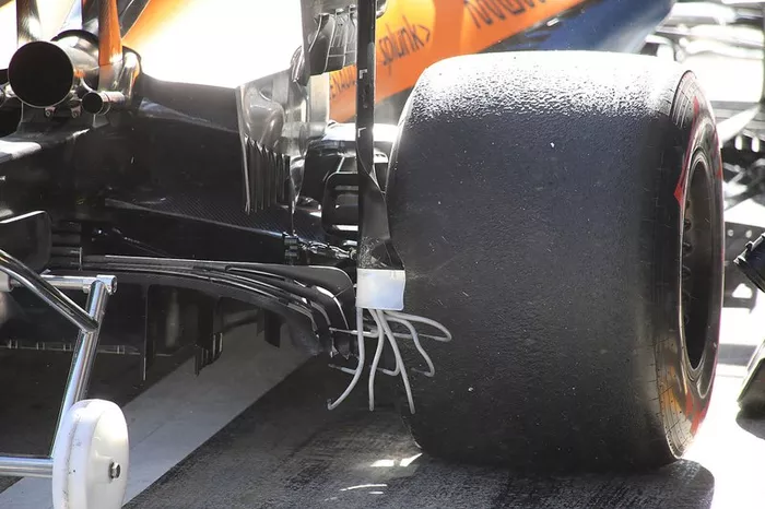 Detalle del difusor del McLaren MCL35 