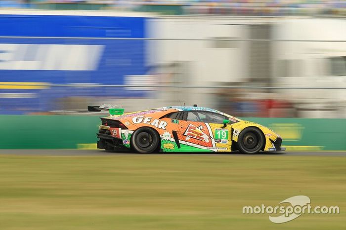 #19 GEAR Racing powered by GRT Grasser Lamborghini Huracan GT3, GTD: Christina Nielsen, Katherine Legge, Tati Calderon, Rahel Frey