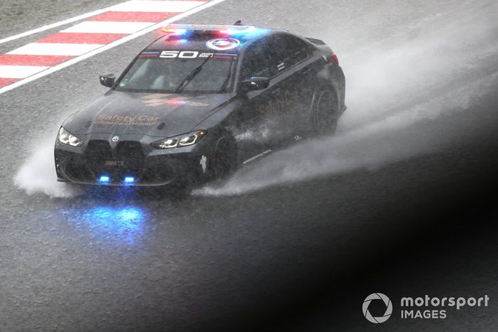 Safety car