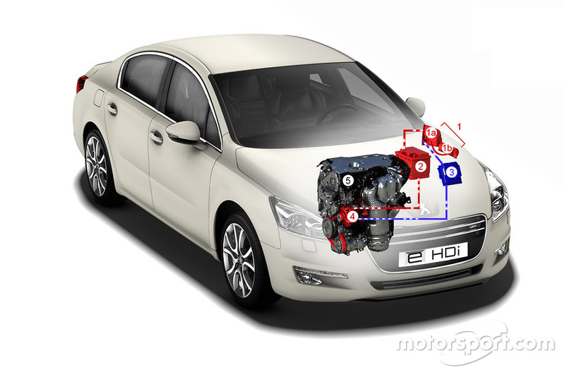 Peugeot 508 з агрегатом Plug-in Hybrid