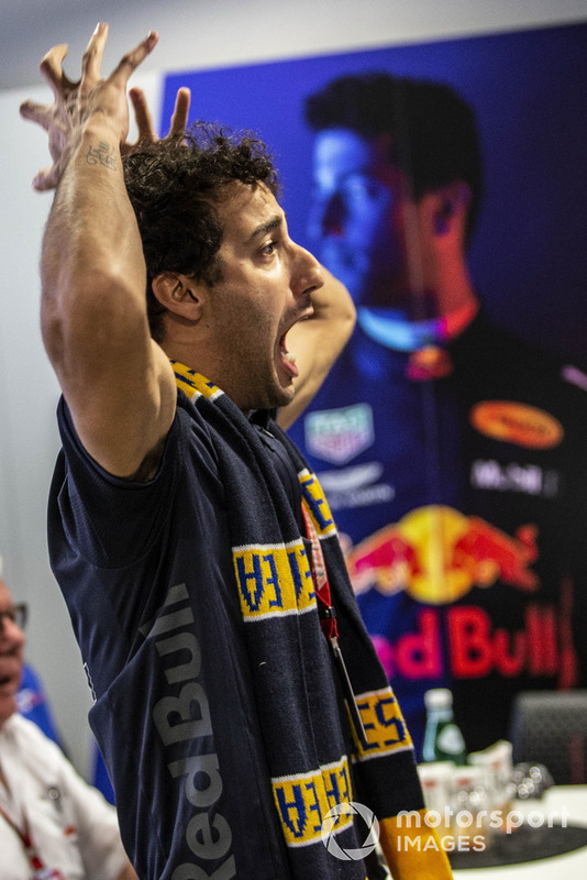 Daniel Ricciardo, Red Bull Racing supports The West Coast Eagles in the AFL Final