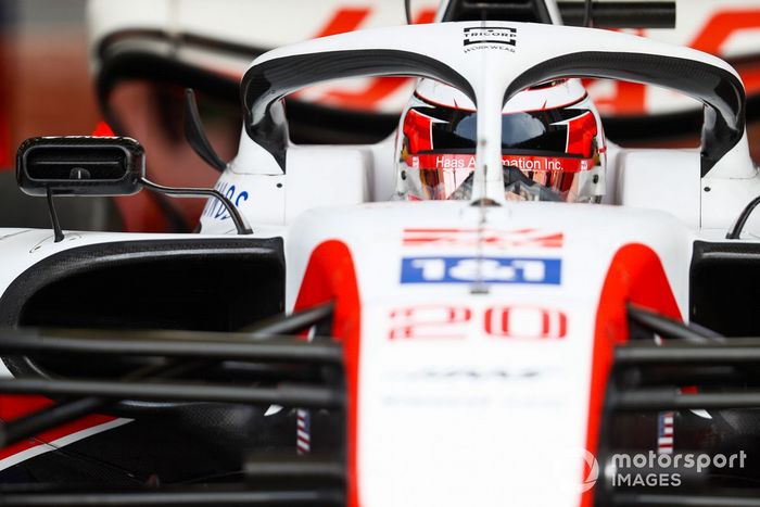 Kevin Magnussen, Haas VF-22 
