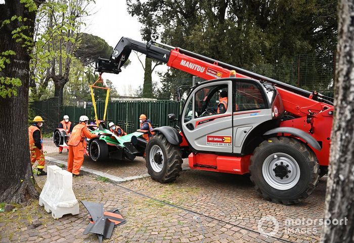 Los comisarios retiran el coche de Rene Rast, Audi Sport ABT Schaeffler, Audi e-tron FE07