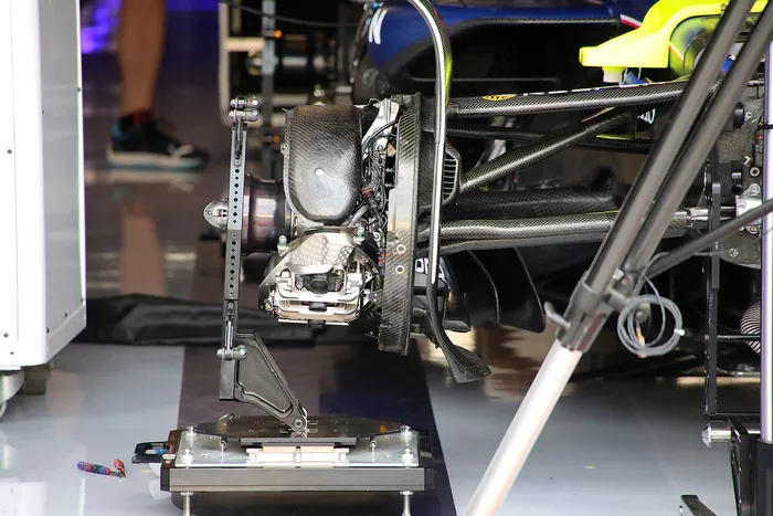 Williams FW46 tambour de frein avant détail
