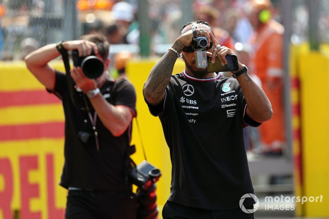 Lewis Hamilton, Mercedes-AMG F1 Team, durante el desfile de pilotos 