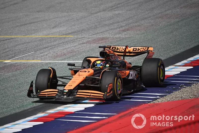 Oscar Piastri, McLaren MCL38