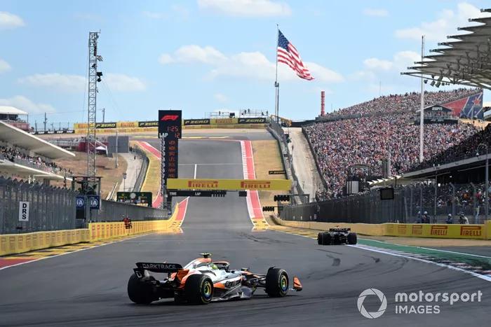 Max Verstappen, Red Bull Racing RB20, Lando Norris, McLaren MCL38