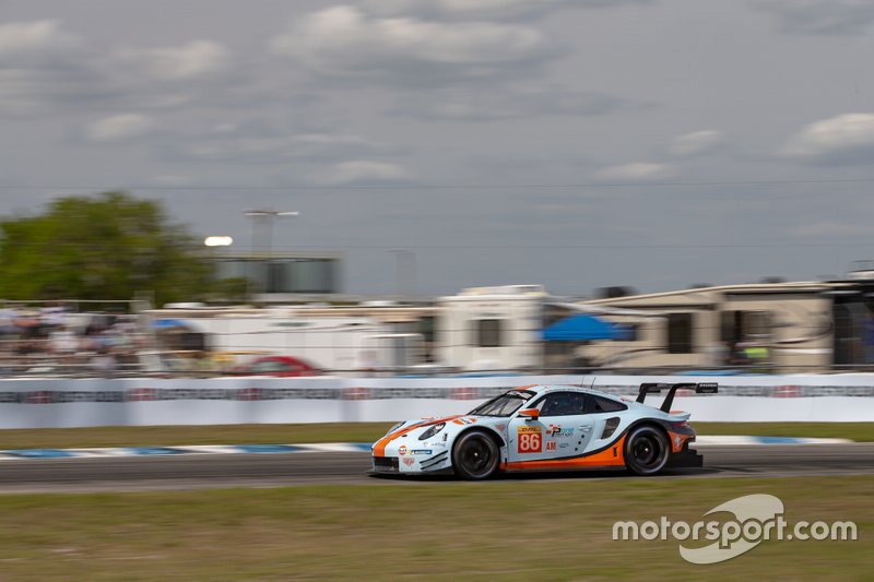 #86 Gulf Racing Porsche 911 RSR: Michael Wainwright, Ben Barker, Thomas Preining