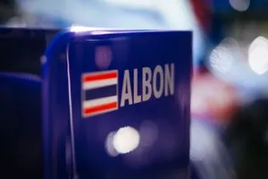 Alex Albon, Toro Rosso STR14, logo