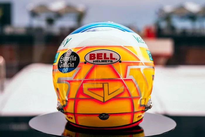 Casco di Charles Leclerc, Ferrari