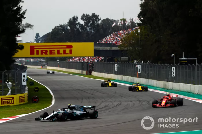 Valtteri Bottas, Mercedes AMG F1 W09 EQ Power+,  Kimi Raikkonen, Ferrari SF71H, Carlos Sainz Jr., Renault Sport F1 Team R.S. 18, y Nico Hulkenberg, Renault Sport F1 Team R.S. 18