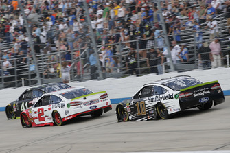 Kurt Busch, Stewart-Haas Racing, Ford Fusion Monster Energy / Haas Automation, Brad Keselowski, Team Penske, Ford Fusion Wurth, Aric Almirola, Stewart-Haas Racing, Ford Fusion Smithfield