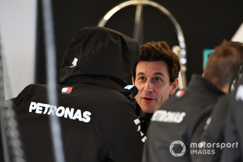 Lewis Hamilton, Mercedes AMG F1 et Toto Wolff, directeur de Mercedes AMG F1