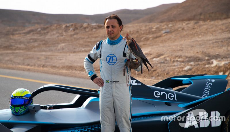 Felipe Massa poses with the falcon