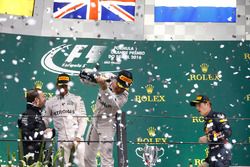 Podium: second place Nico Rosberg, Mercedes AMG F1