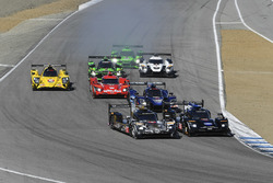 Arrancada #10 Wayne Taylor Racing Cadillac DPi: Ricky Taylor, Jordan Taylor líder