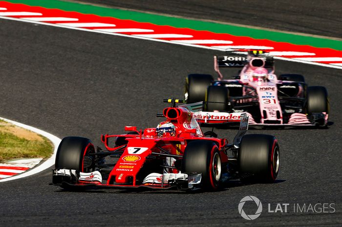  Kimi Raikkonen, Ferrari SF70H, Esteban Ocon, Sahara Force India F1 VJM10