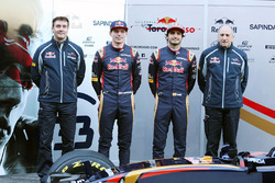 Джеймс Кей, технический директор Scuderia Toro Rosso, Макс Ферстаппен, Scuderia Toro Rosso, Карлос С