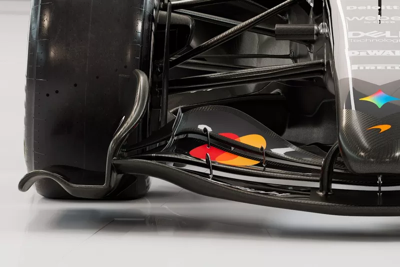 McLaren MCL40 Livrée pour les essais à Barcelone 