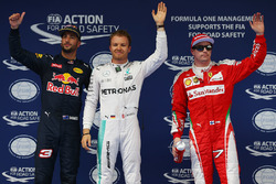Polesitter Nico Rosberg, Mercedes AMG F1 Team, secondo, Daniel Ricciardo, Red Bull Racing, terzo Kim