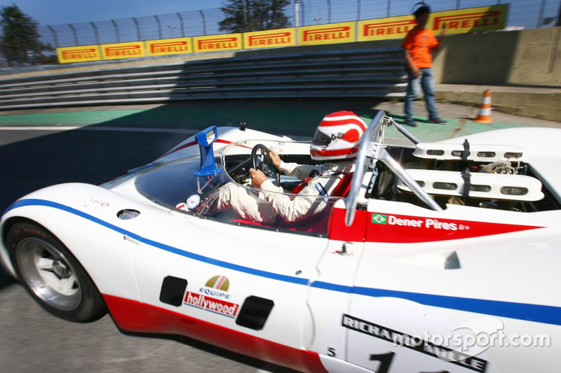 Nelson Piquet dirige Porsche 908 em Interlagos
