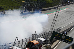 Nico Hulkenberg, Renault Sport F1 Team R.S. 18, vuela el motor