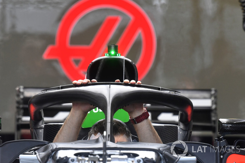 Haas F1 Team VF-18 halo