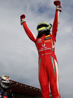 Il vincitore della gara Mick Schumacher, PREMA Theodore Racing Dallara F317 - Mercedes-Benz