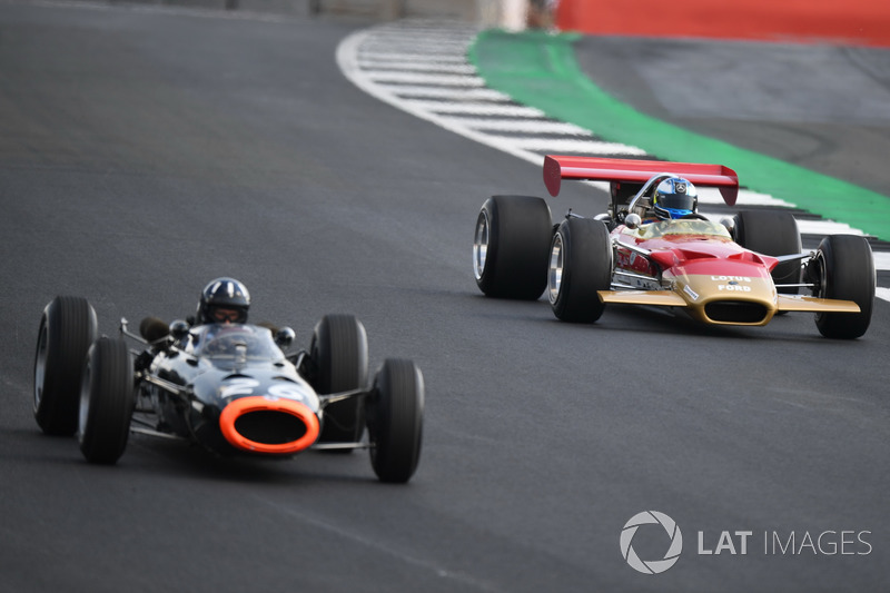 Une Lotus 49B à Silverstone lors de la parade du 70e anniversaire du circuit