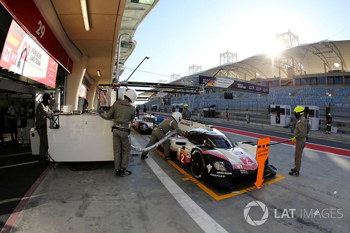 #2 Porsche Team Porsche 919 Hybrid: Timo Bernhard, Earl Bamber, Brendon Hartley