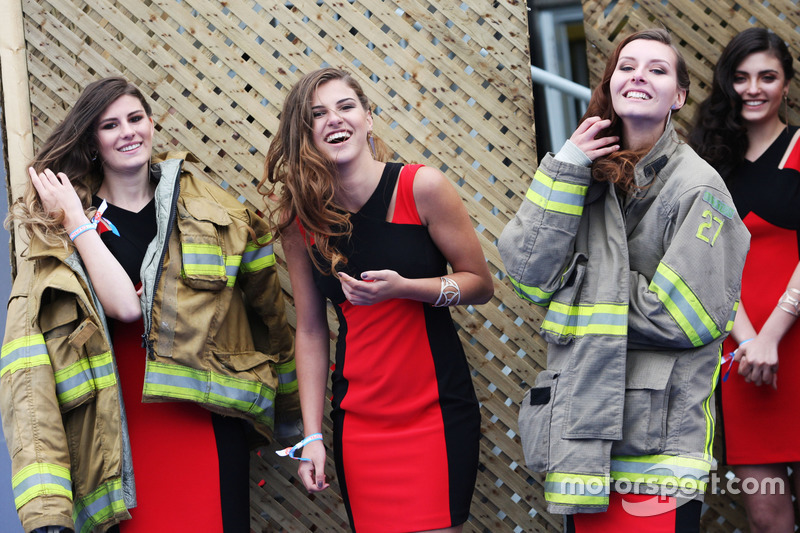 Chicas de la parrilla