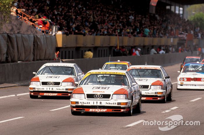 Frank Biela, Audi V8 quattro, por delante de sus compañeros Hans-Joachim Stuck y Hubert Haupt