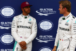 Pole voor Lewis Hamilton, Mercedes AMG F1 W07, tweede plaats Nico Rosberg, Mercedes AMG Petronas