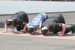 Переможець Александр Россі, Herta - Andretti Autosport Honda, Брайан Херта, Майкл Андретті