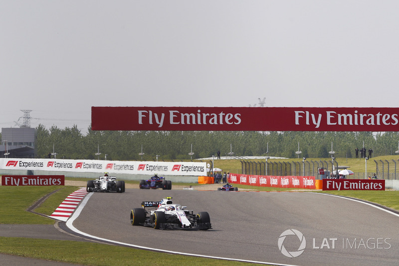 Sergey Sirotkin, Williams FW41 Mercedes, Charles Leclerc, Sauber C37 Ferrari, et Brendon Hartley, Toro Rosso STR13 Honda