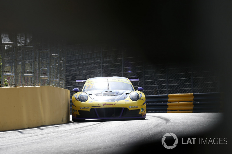 Хироки Йошимото, HubAuto Racing, Porsche 911 GT3R