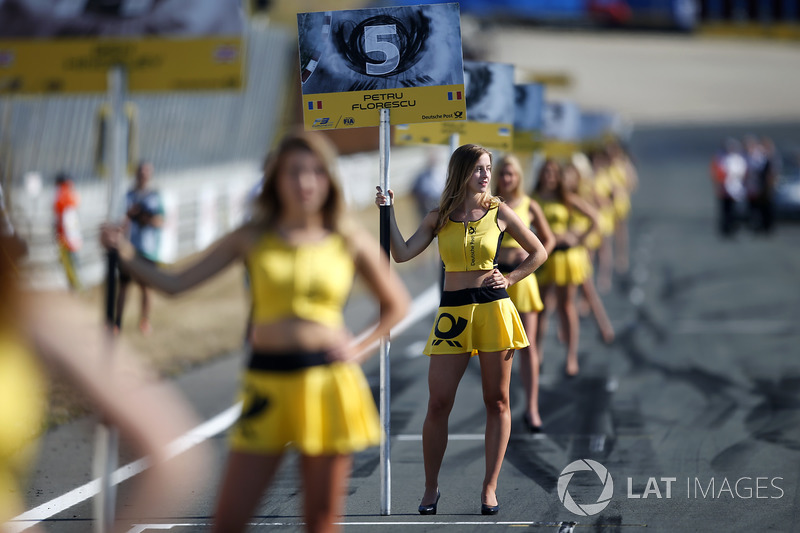 Grid girl of Petru Florescu, Fortec Motorsports Dallara F317 - Mercedes-Benz