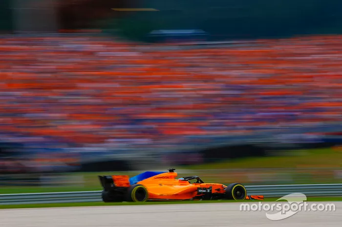 13: Fernando Alonso, McLaren MCL33, 1'05.058