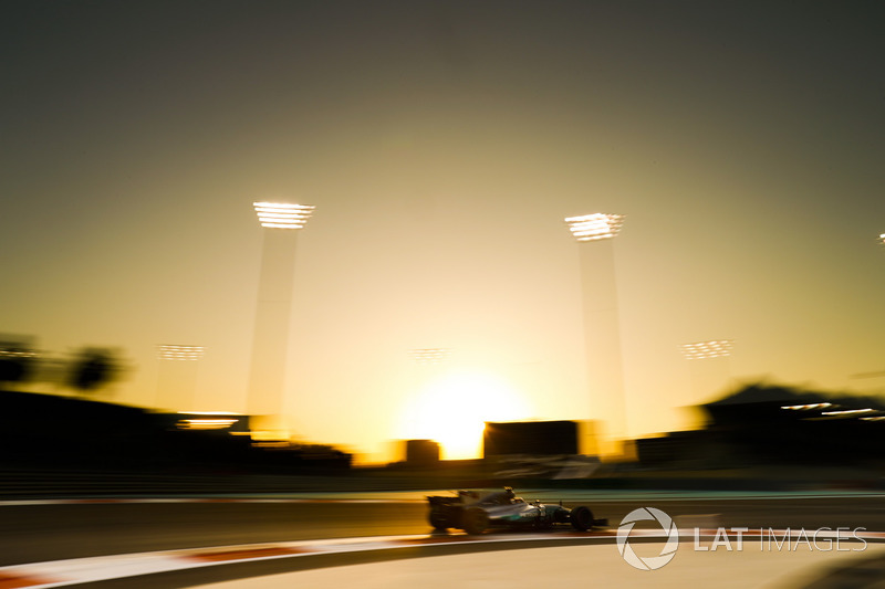 Lewis Hamilton, Mercedes AMG F1 W08