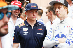 Макс Ферстаппен, Red Bull Racing, Брендон Хартлі, Toro Rosso